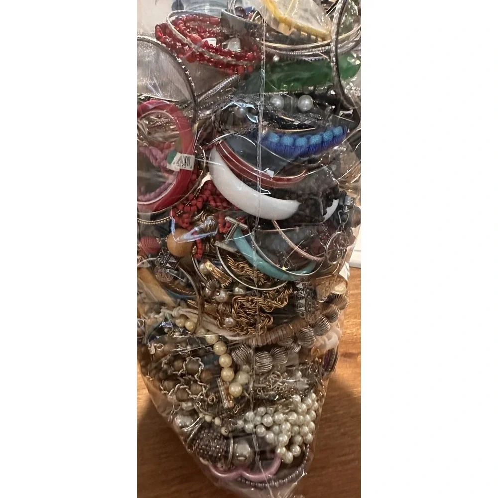 13 Lbs Vintage To Now WEAR CRAFT REPAIR Junk Drawer‎ Jewelry Lot
